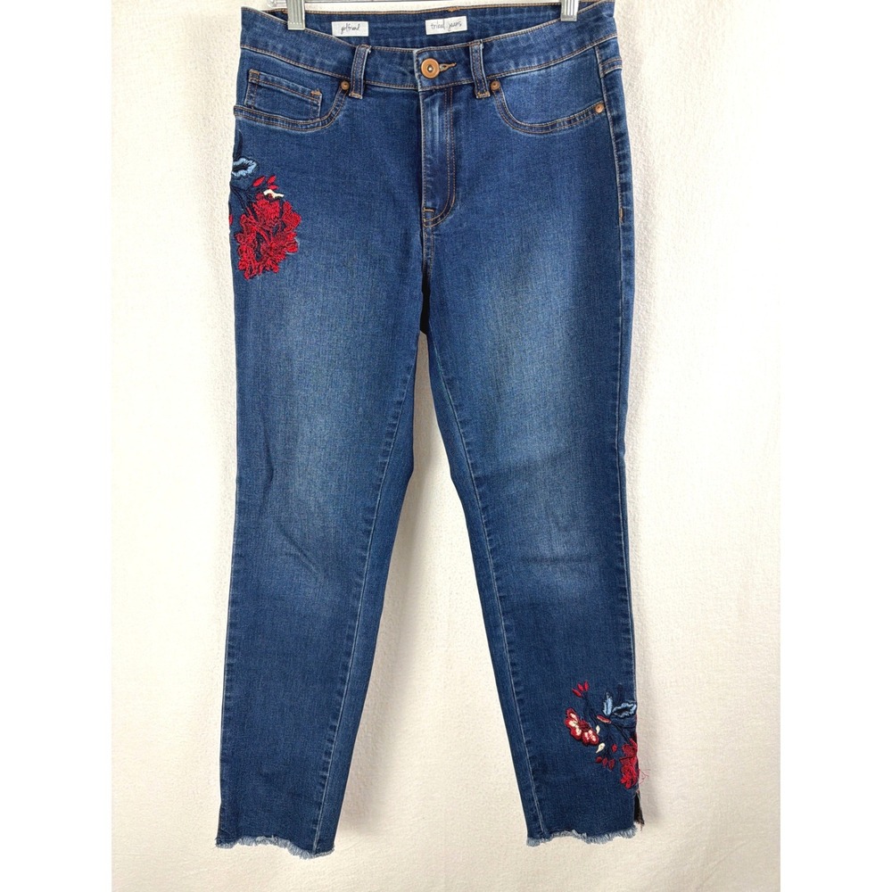 Tribal Jeans Girlfriend Floral Embroidered Raw Hem Denim Blue Medium Wash Size 6
